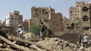 86875470_yemen_sanaa_rubble_g